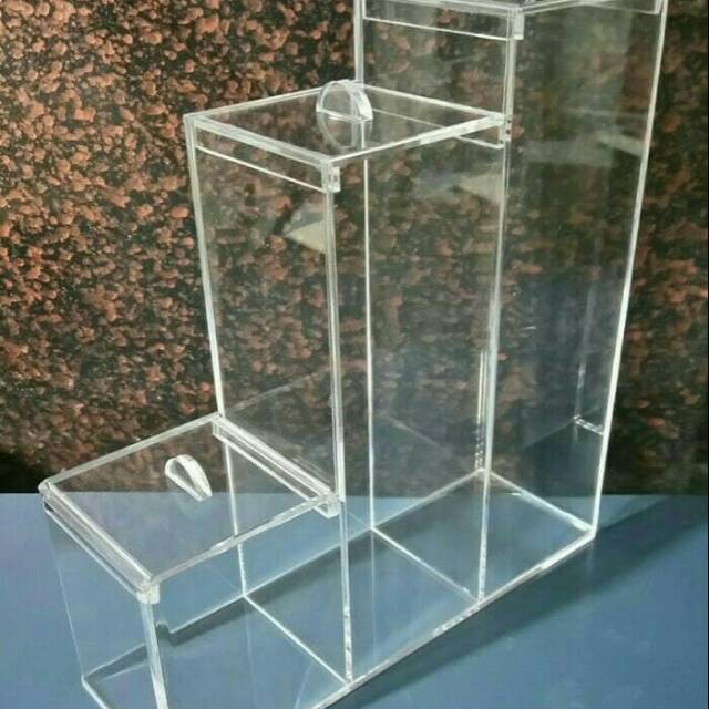 

Acrylic Case Holder 2