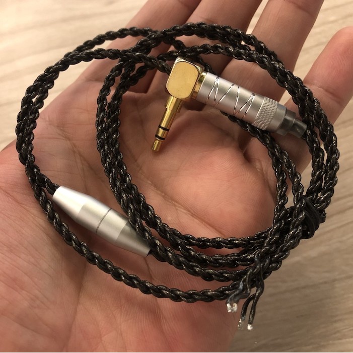 High End Silver Plated Dark Foil Cable With Premium High Fidelity Jack