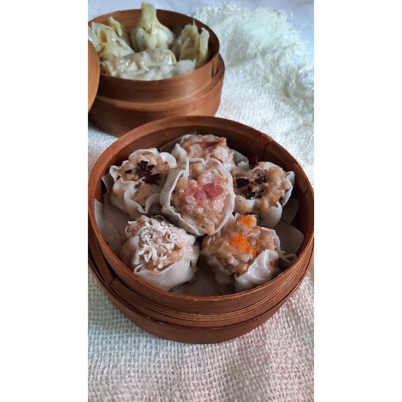 

Dimsum frozen isi 10 pcs
