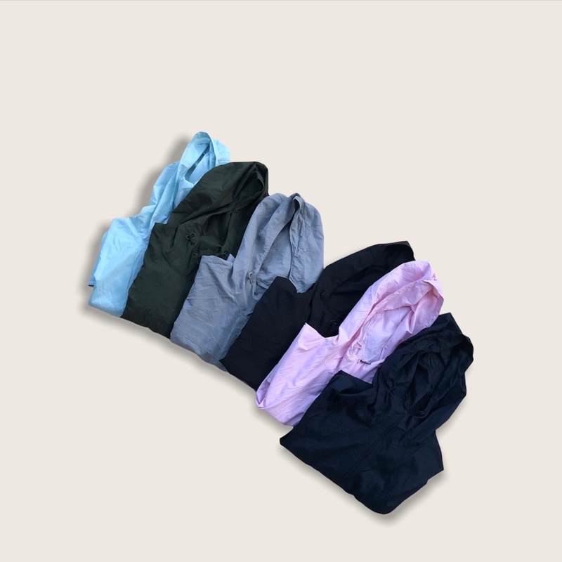 JAKET PARASUT UNIQLO JAKET RUNNING SECOND/ jaket uniqlo second