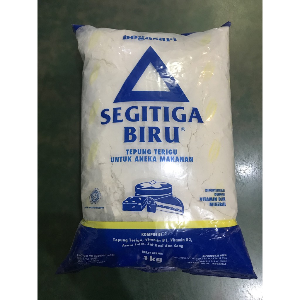 

Tepung Terigu SEGITIGA BIRU Bogasari 1 kg
