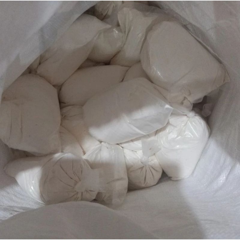 

Tepung terigu lencana merah BOGASARI / tepung terigu LM kemasan repack 1/2 kg