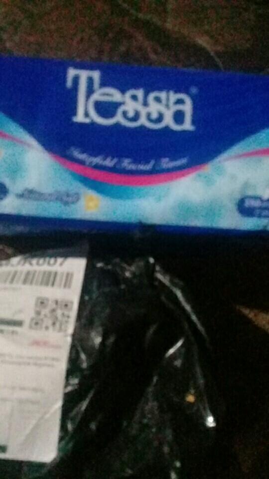 Tisu Wajah Tessa 250 Lembar 2ply Natural Soft Tissue