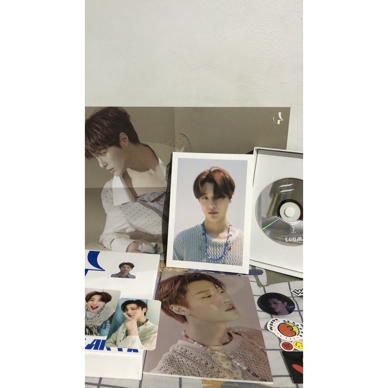 Album Woodz Equal Unsealed