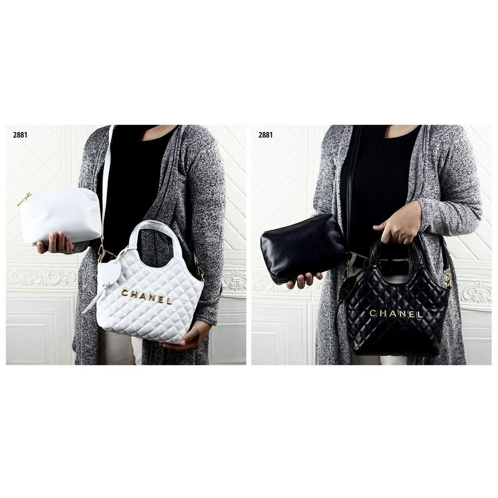 CH SHOULDER QUILTED TOTE BAG 2881 (FREE BOX)