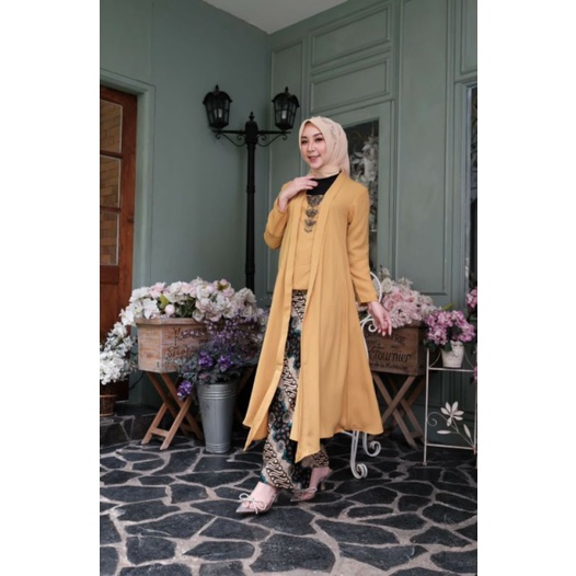 Set Kebaya Kutu Baru / Kebaya Kutu Baru / Pakaian Tradisional / Kebaya Modern / Baju Kebaya / Kebaya