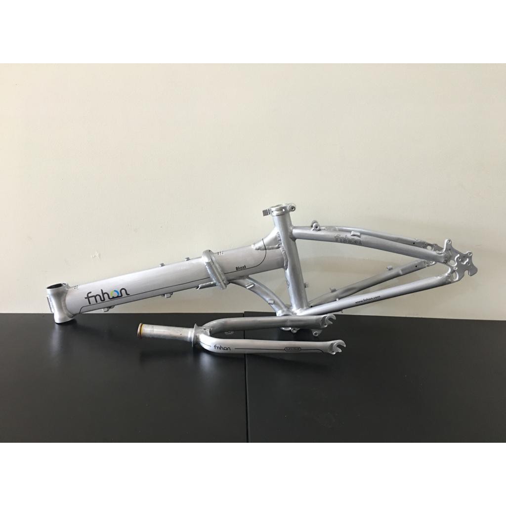 Frame dan HP Fnhon Blast Titanium Silver Limited Electric Chrome Discbrake 20 inch 22 DB Handle Post