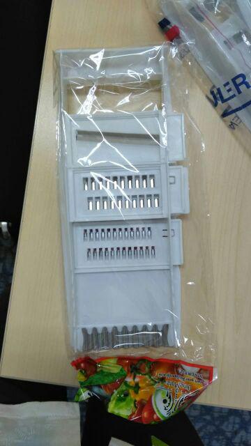 Parutan/serutan Sayur Dan Buah 4 Mata Pisau Serut/parut