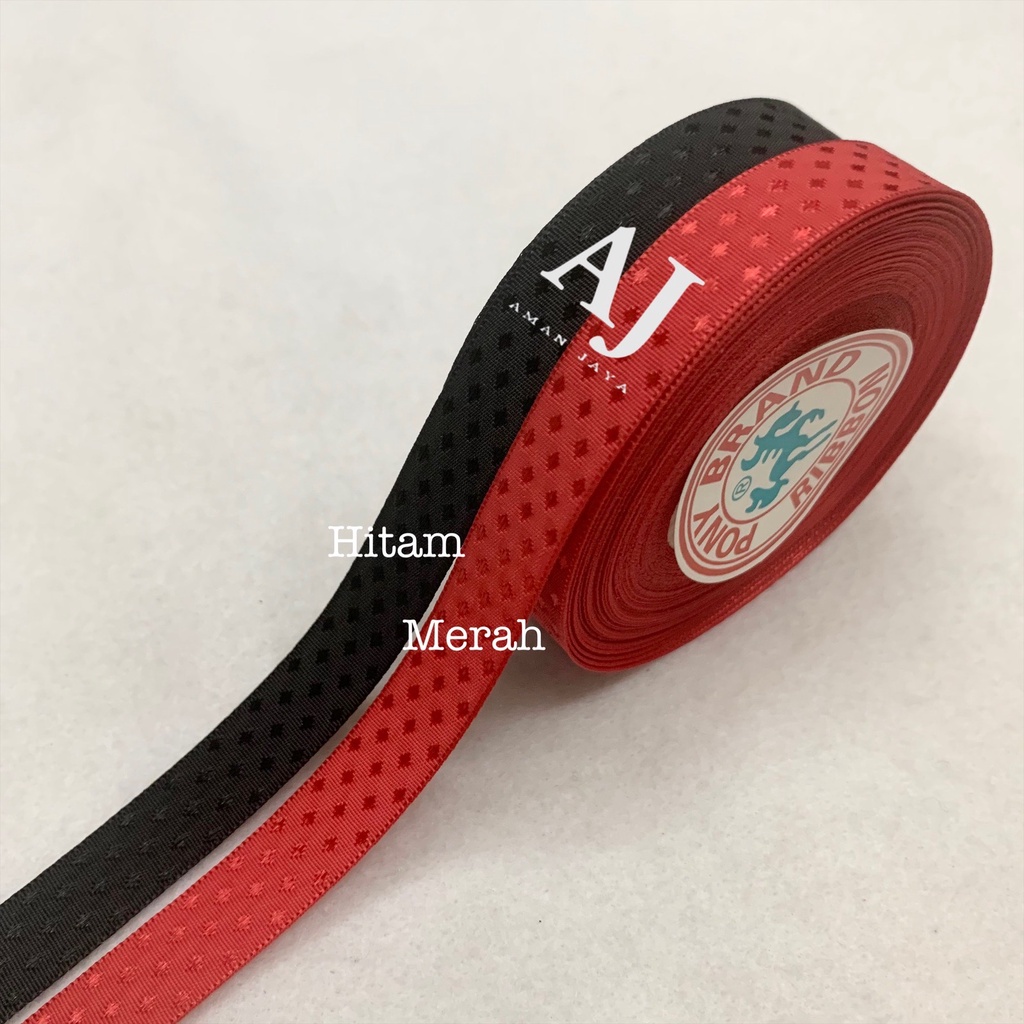 

Pita Kado Dekorasi Motif Wajik Diamond 1/2 Inch / 1,25 cm / Pita Kado Natal Christmas Ribbon Tahun Baru New Year