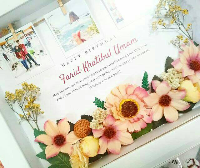 Download Flowers In Frame Bunga Kado Hadiah Wisuda Ultah Wedding Valentine Pigura Bingkai Foto Birthday Gift Shopee Indonesia