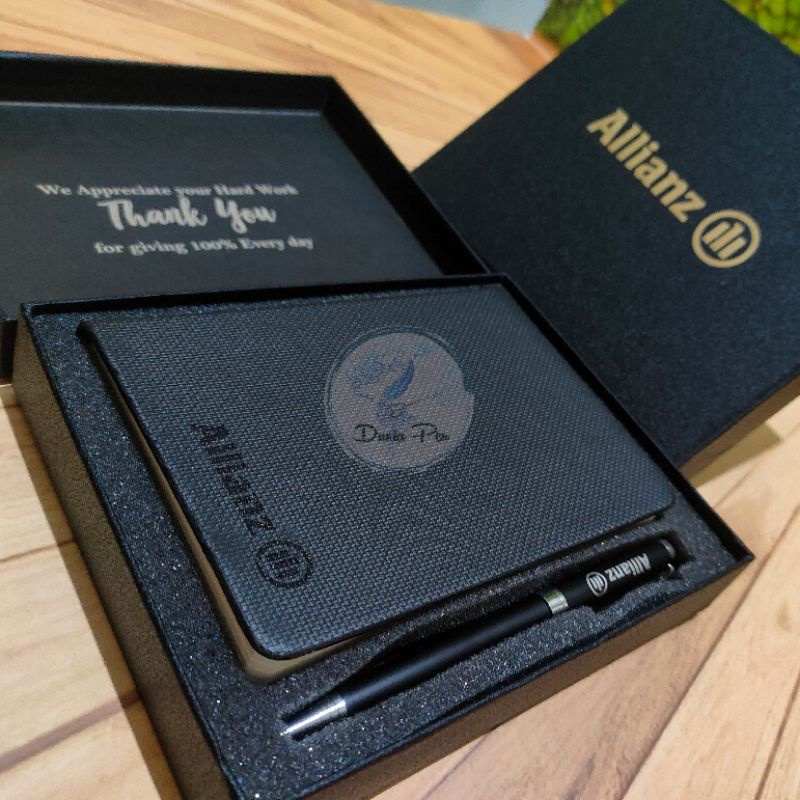 

RB Giftset Elegan Pulpen metal dan Notes A6, Souvenir Promosi, Kado dan Hadiah Acara Hampers