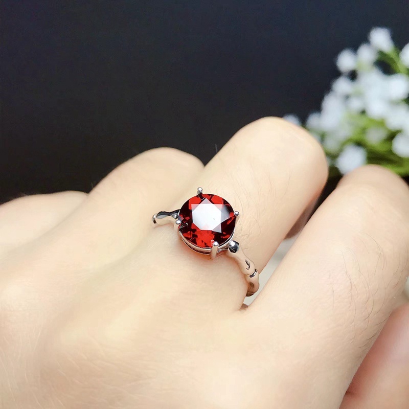 New Luxury Jewelry 925 Sterling Silver Creativity Bones Female Ring Charm Ruby Red Topaz Stone Party Eternity Women Wedding Ring