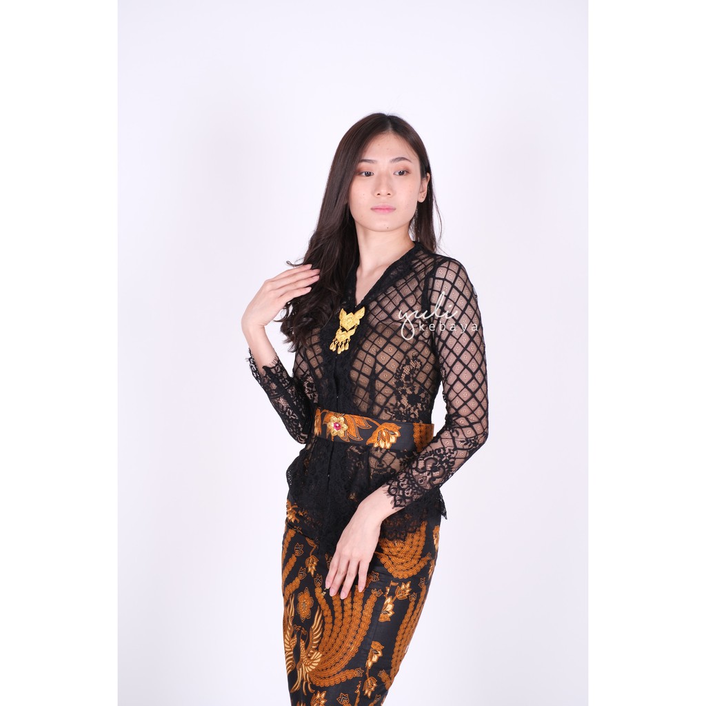 Setelan Kebaya Bali jadi Hitam Kartini lengan panjang | Rok Span Batik