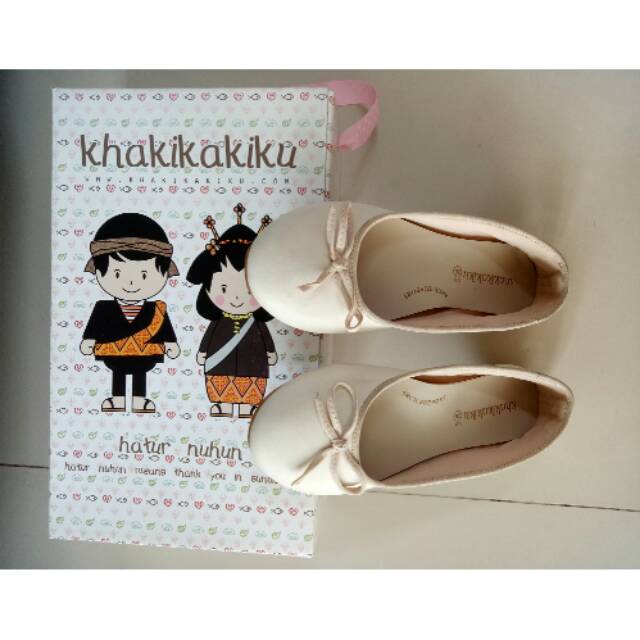 Sepatu flat khakikakiku