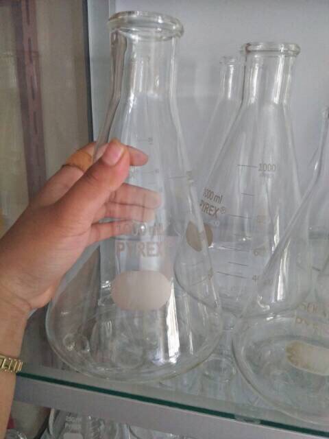 Erlenmeyer kaca merk Pyrex/Iwaki