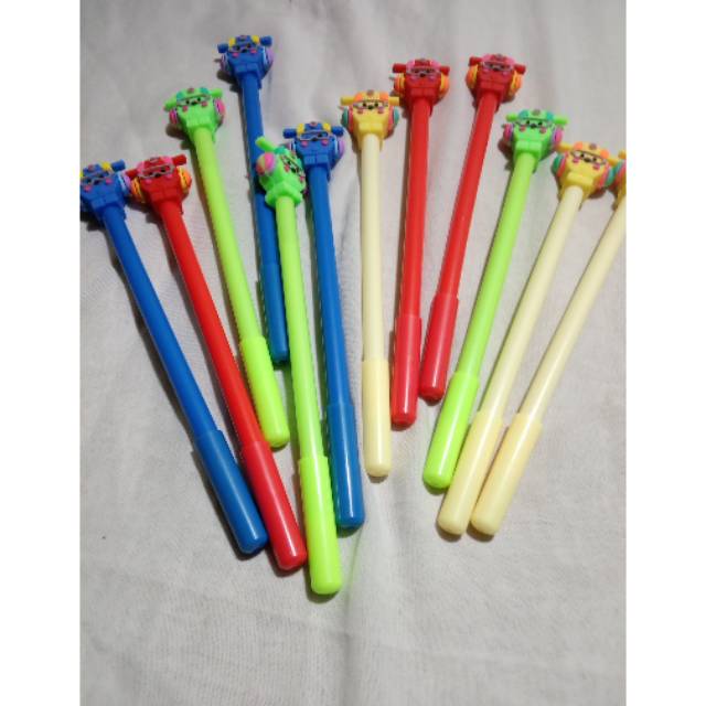 

Pulpen jel dengan stip lucu