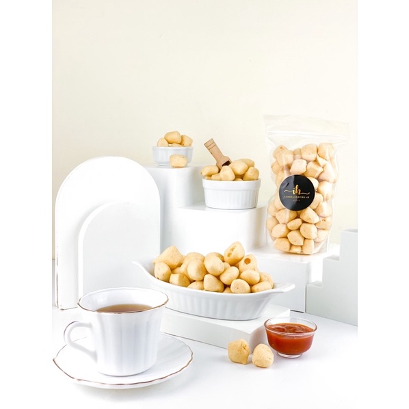 

Amplang ikan tenggiri asli