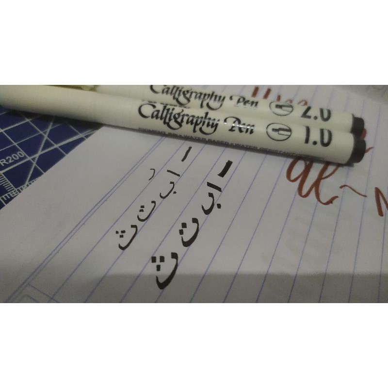 

calligrafy pen..pena khot Artline