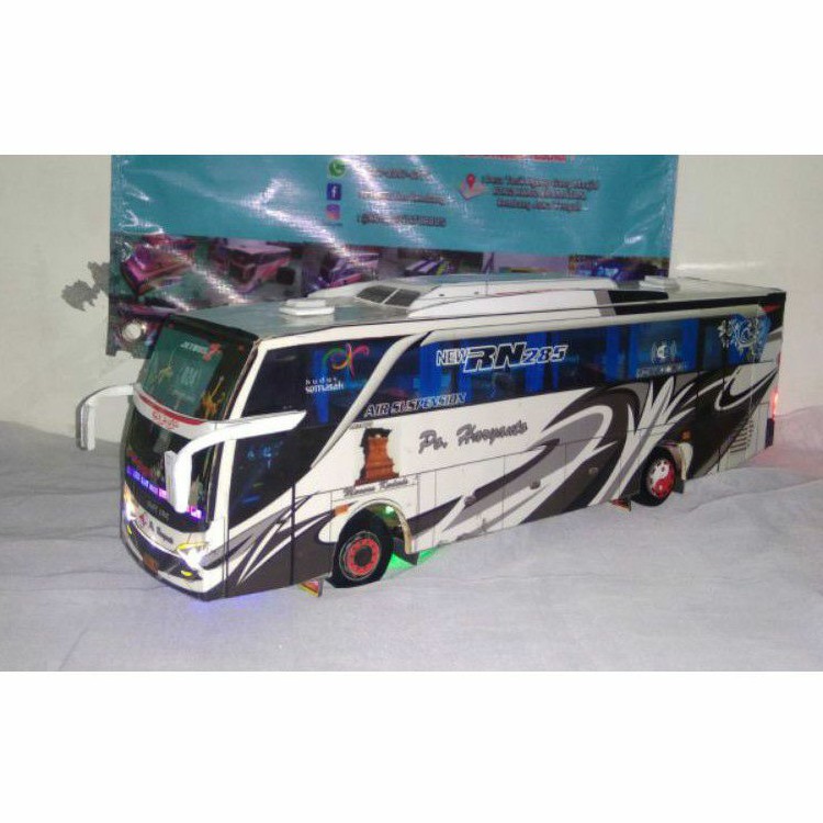 Miniatur Bus Po. Haryanto 024 JB2+ A.K.A JAVA'S KING Skala 35 lampuan Non RC