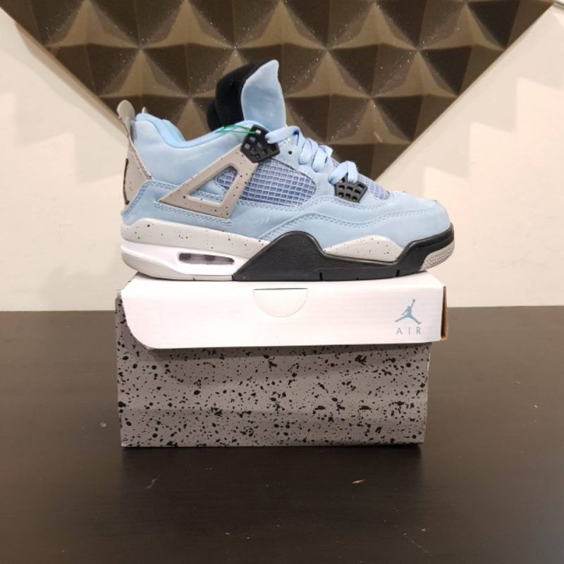Sepatu Sneakers Nike Air Jordan 4 Retro University Blue