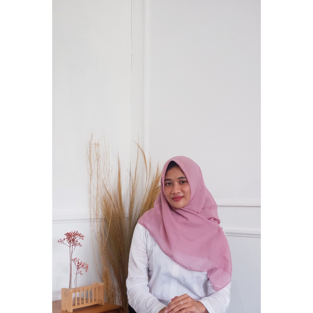 50 warna BELLA SQUARE JILBAB SEGI EMPAT POLLYCOTTON-bella iris