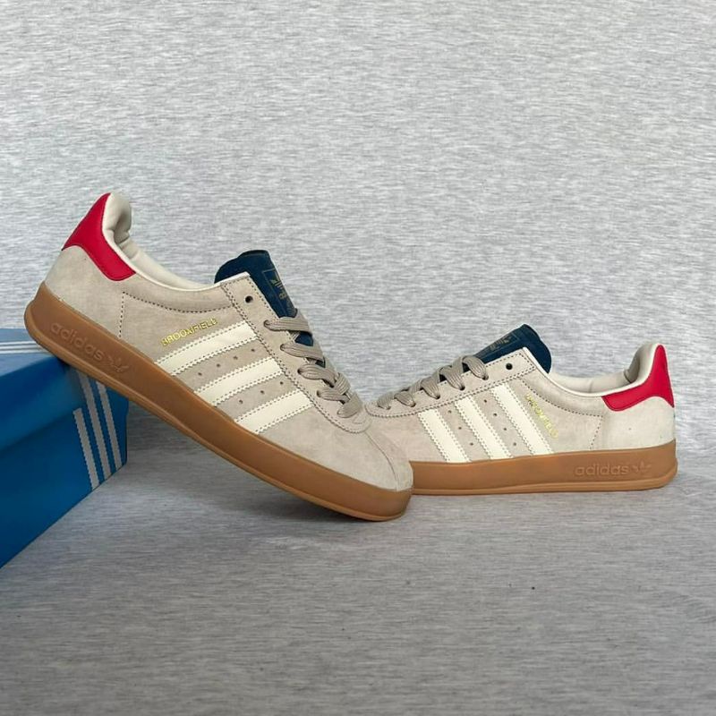 ADIDAS BROOMFIELD UNIVERSITY RED BLUE METTALIC