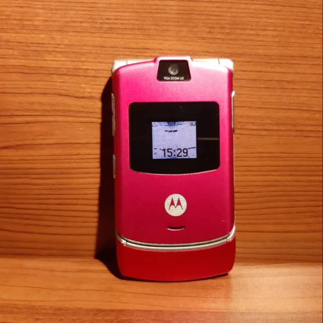 HP Jadul Motorola V3 Flip Pink Stylish RAZR Not V3i or V3xx or V70