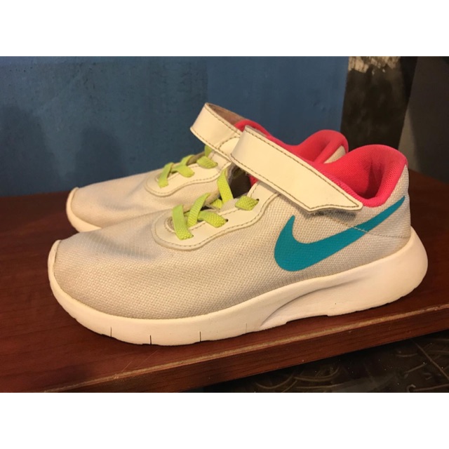 Sepatu nike anak ORIGINAL/ASLI