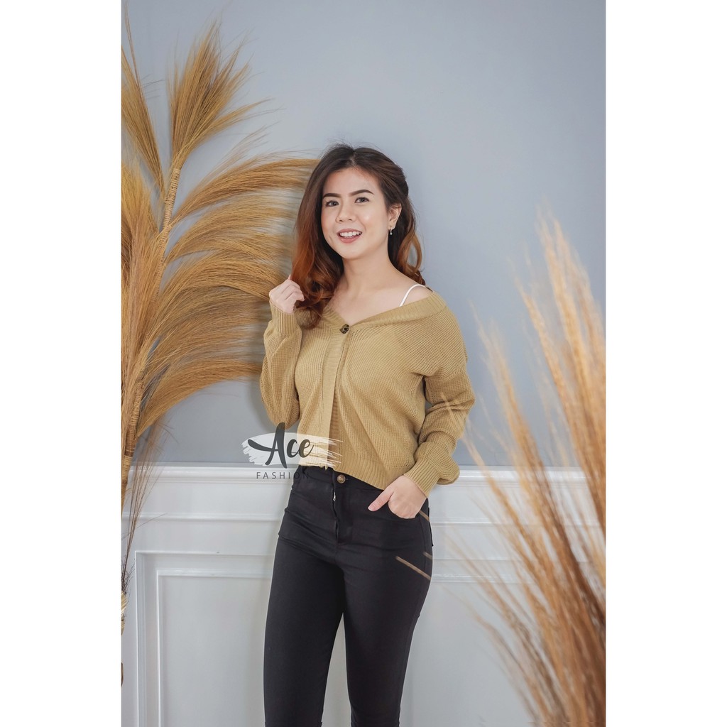 AFI - VC - RJT Crop Cardigan Naya Rajut