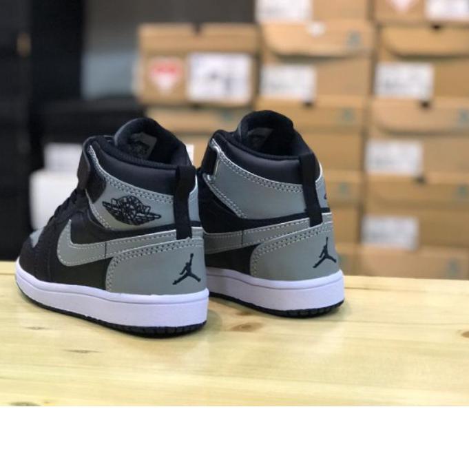 Terlaku.. Sepatu Anak Laki Laki / Sepatu Sekolah Nike Air Jordan Anak Anak Laki Laki Kecil 2 Tahun P