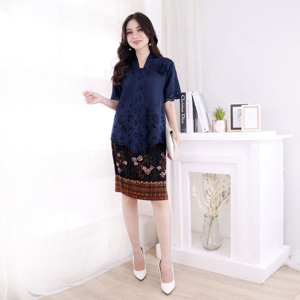 Atasan Kebaya Encim Modern Motif Laser Senada Neva Bestseller