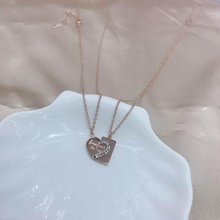 Kalung Couple Titanium Anti Karat Model Love