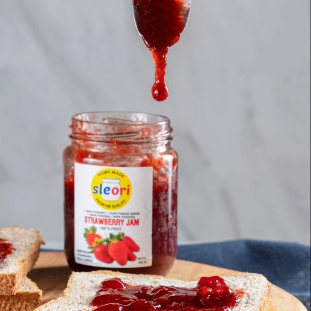 

Sleori - Homemade Strawberry Jam | Selai Stroberi 250 Gram