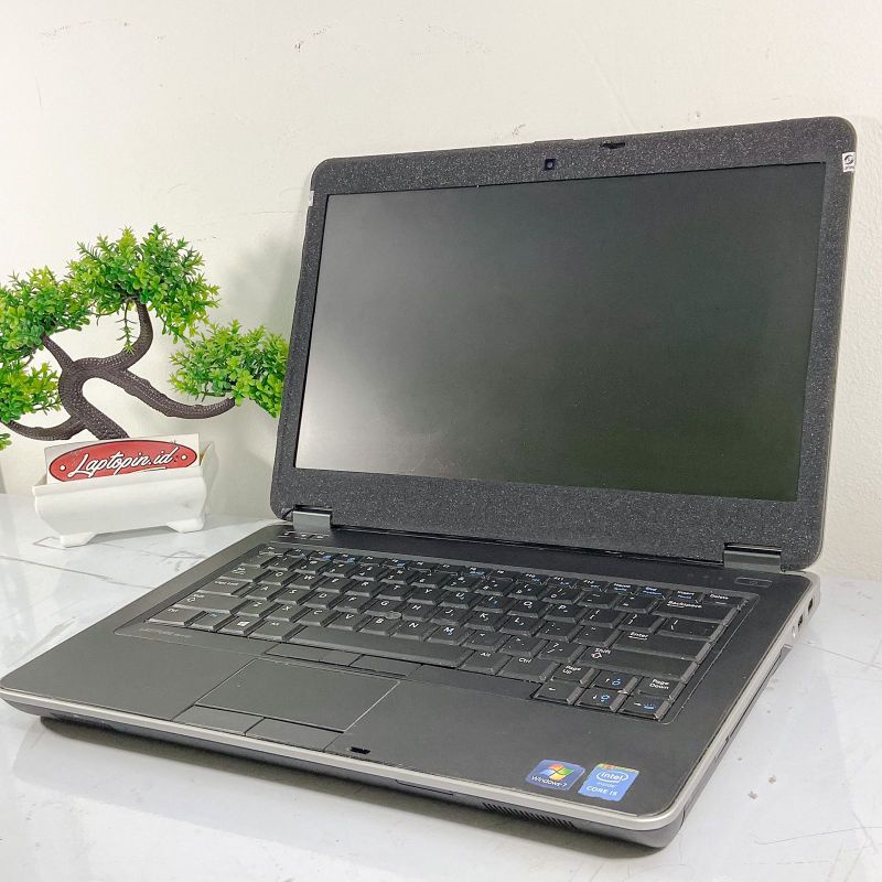 DELL LATITUDE E5440 NVIDIA CORE I5 GEN 4 RAM 8GB SSD 128GB