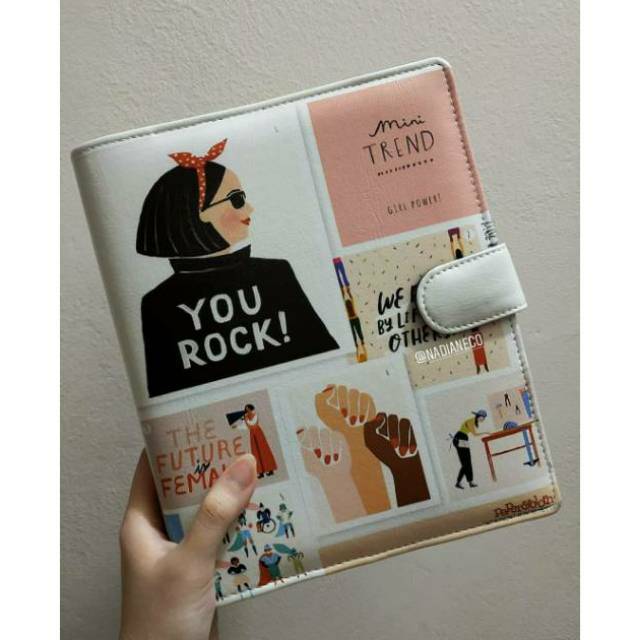 

Binder Female A5