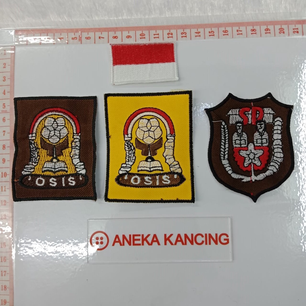 

Atribut OSIS / PRAMUKA