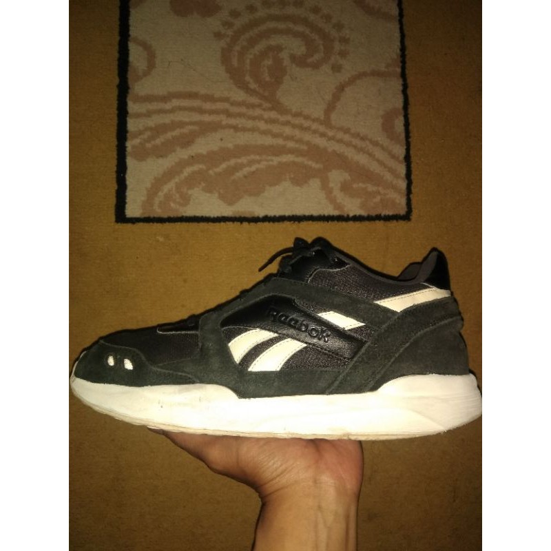 sepatu bekas second original reebok royal bridge