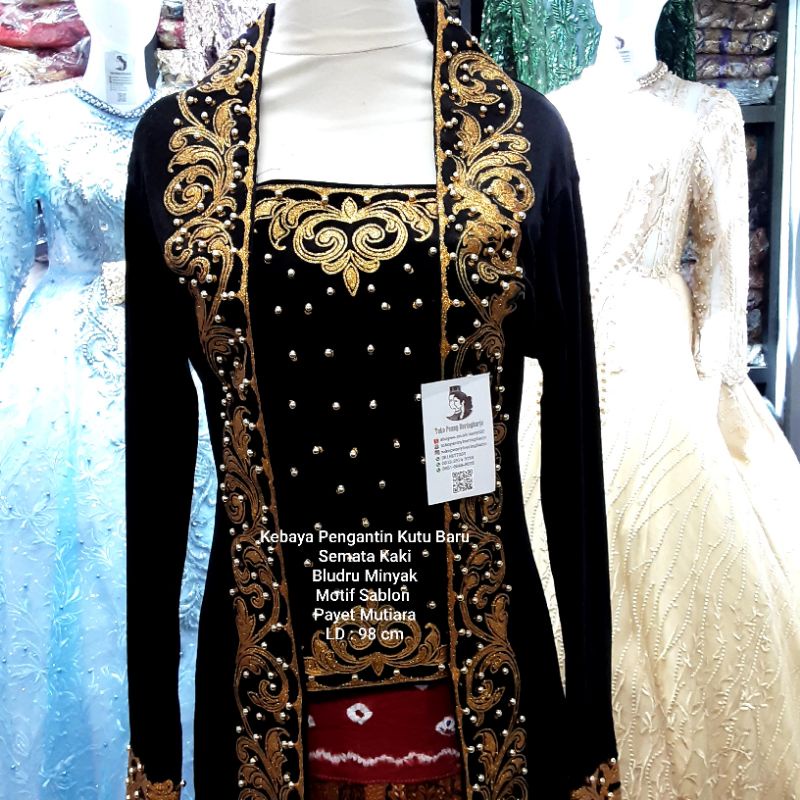 Kebaya Pengantin  bludru Kutu Baru standrat