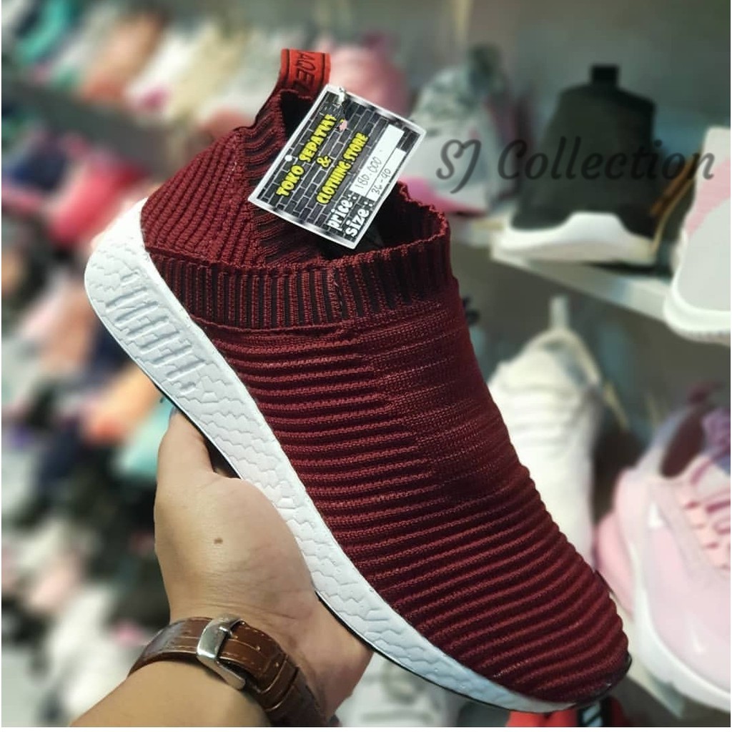 Sepatu adidas cs2 slip on / sepatu pria wanita / Sepatu Couple / sepatu slip on