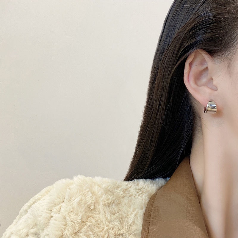 Anting Stud Gaya Simple Untuk Wanita