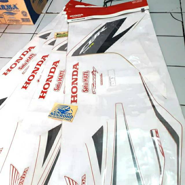 Sticker stiker Body Kiri Merah NEW CBR150R LED K45G K45N Stripe L Red