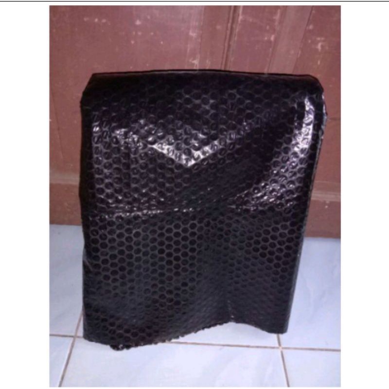 bubble warp hitam &amp; putih jual meteran 1 meter nya Rp 3000