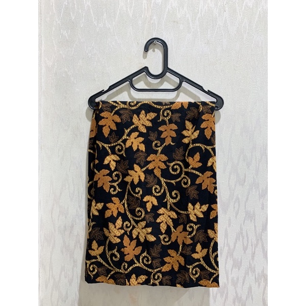 [PRELOVED] Kain Lilit Batik