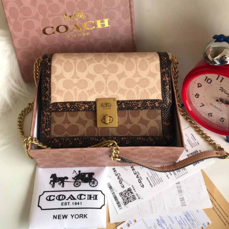 COACH HUTTON SHOULDER BAG (like ori)