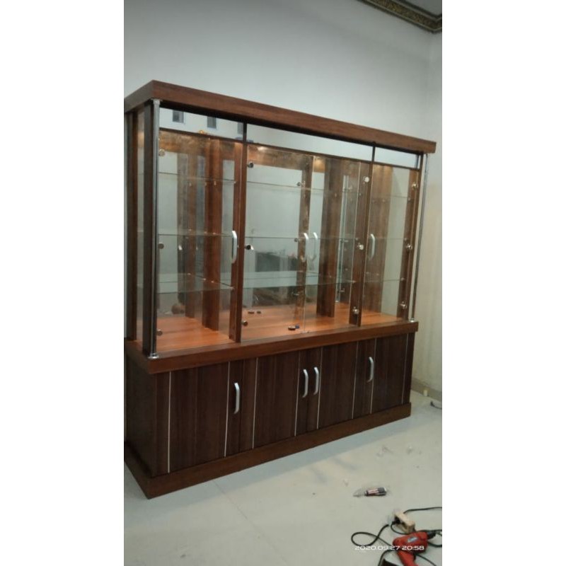 LEMARI PAJANGAN JUMBO/LEMARI LISWAR KACA/LEMARI  TAS/LEMARI BONEKA/LEMARI SERBAGUNA