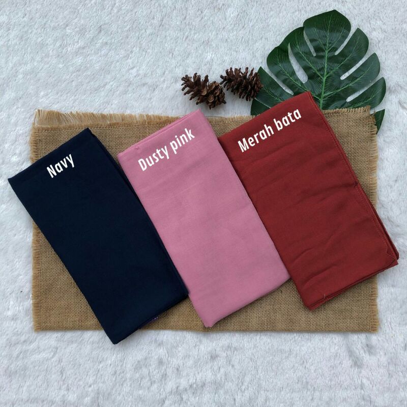 Jilbab polos Elzatta