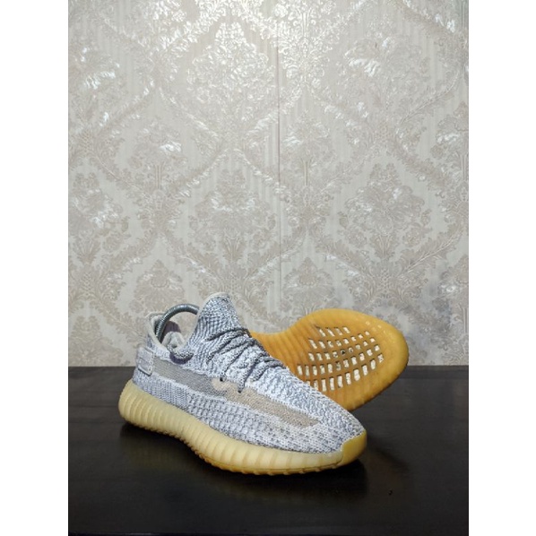 Adidas yeezy 350 second import