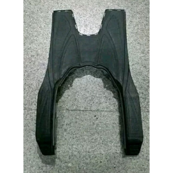 COVER BODY LANTAI BAWAH PIJAKAN KAKI HONDA BEAT KARBU