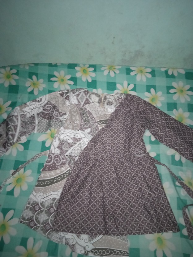 Maura Couple - Sania Ruffle Batik Couple Ori Ndoro Jowi Garansi Termurah Shopee - Batik Modern