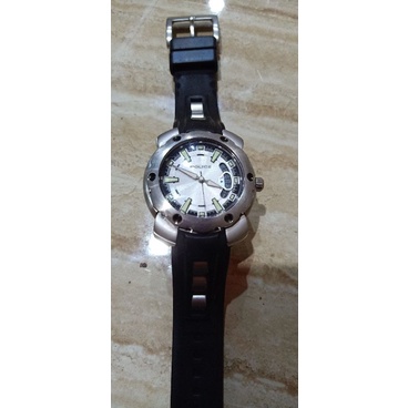 Jam tangan pria Police Original second preloved limited edition Kondisi mulus terawat.Elegan Bagus